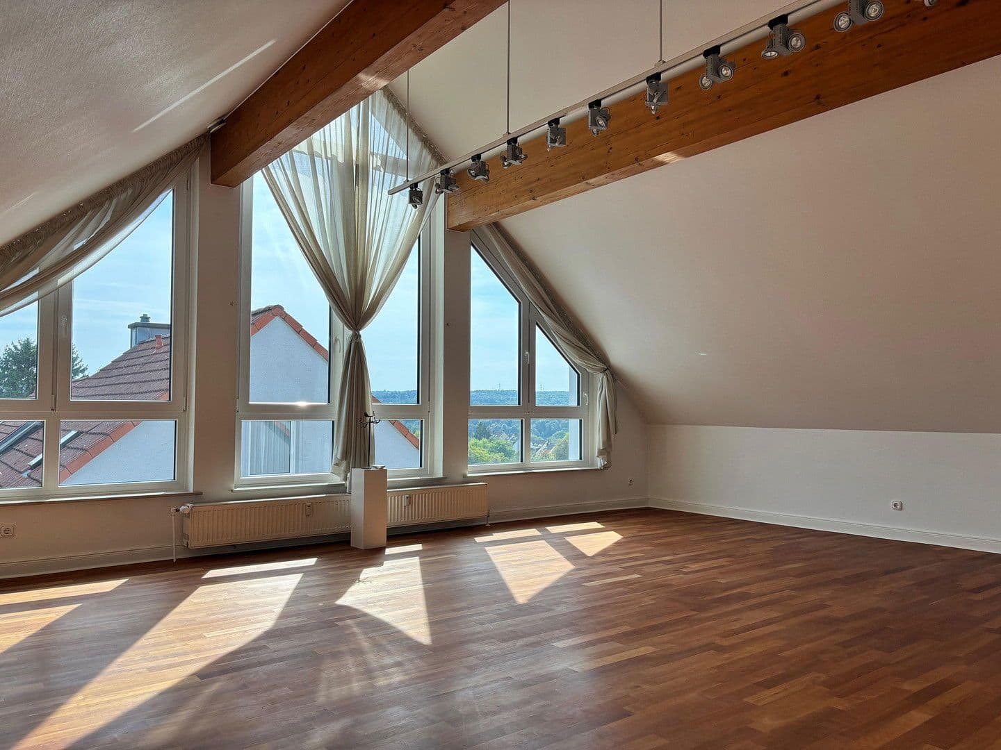 Predaj bytu 5-izbový 143 m², Essen, Severné Porýnie - Westfálsko Predaj bytu 5-izbový 143 m², Essen, Severné Porýnie - Westfálsko