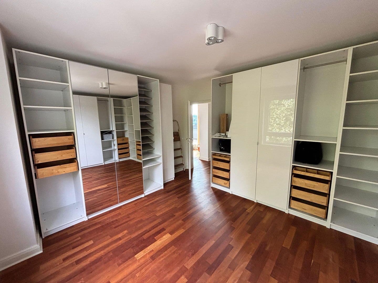 Predaj bytu 5-izbový 143 m², Essen, Severné Porýnie - Westfálsko Predaj bytu 5-izbový 143 m², Essen, Severné Porýnie - Westfálsko