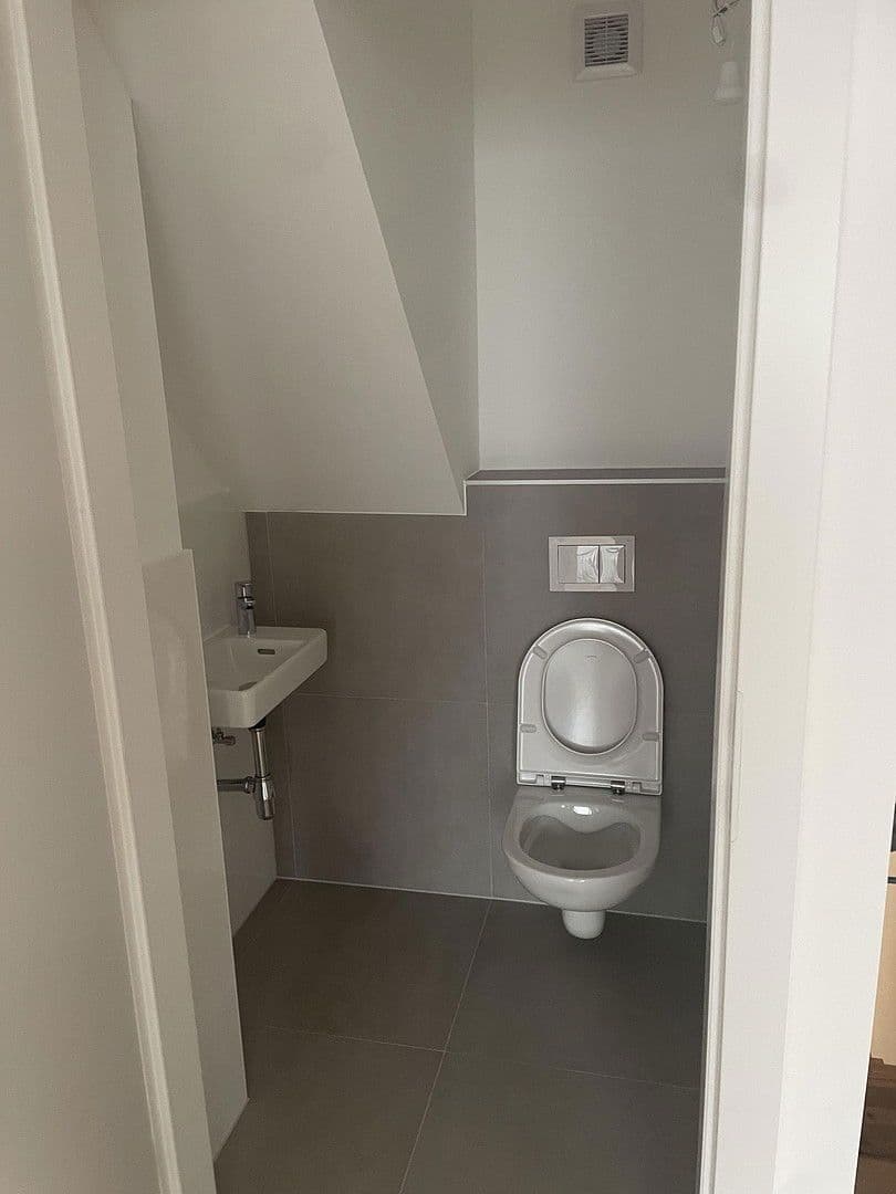 Prenájom bytu 3-izbový 66 m², Ketzergasse 30, Wien, Viedeň Prenájom bytu 3-izbový 66 m², Ketzergasse 30, Wien, Viedeň