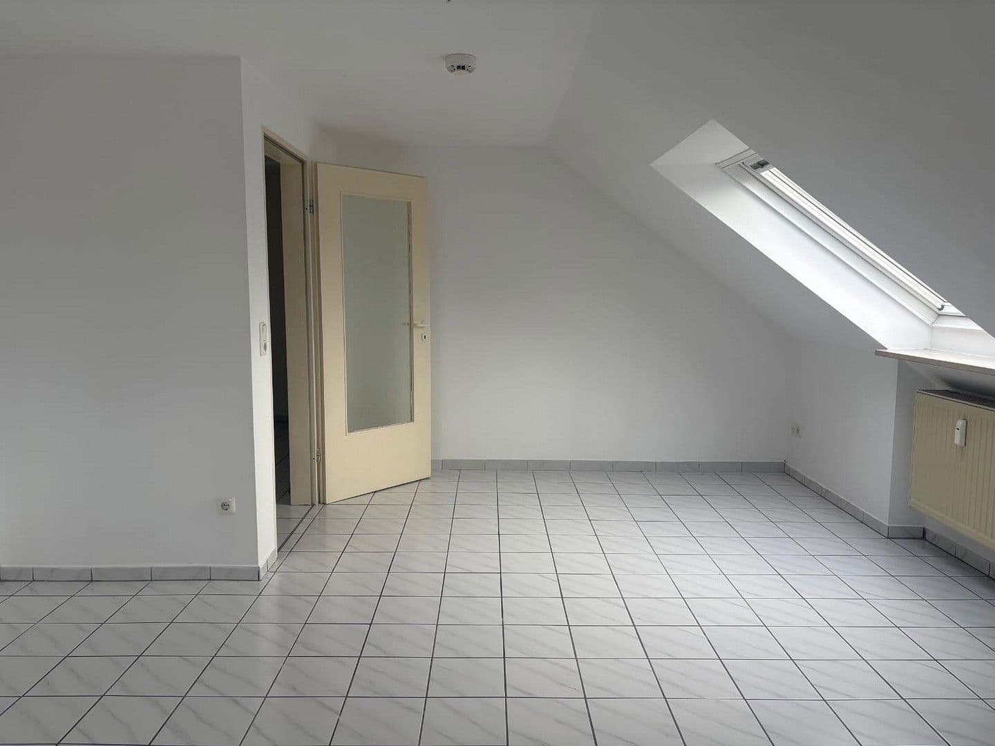 Prenájom bytu 1-izbový 43 m², Augsburg, Bavorsko Prenájom bytu 1-izbový 43 m², Augsburg, Bavorsko