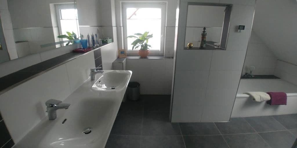 Predaj domu 202 m², pozemek 1.194 m², Halsbrücke, Sasko Predaj domu 202 m², pozemek 1.194 m², Halsbrücke, Sasko