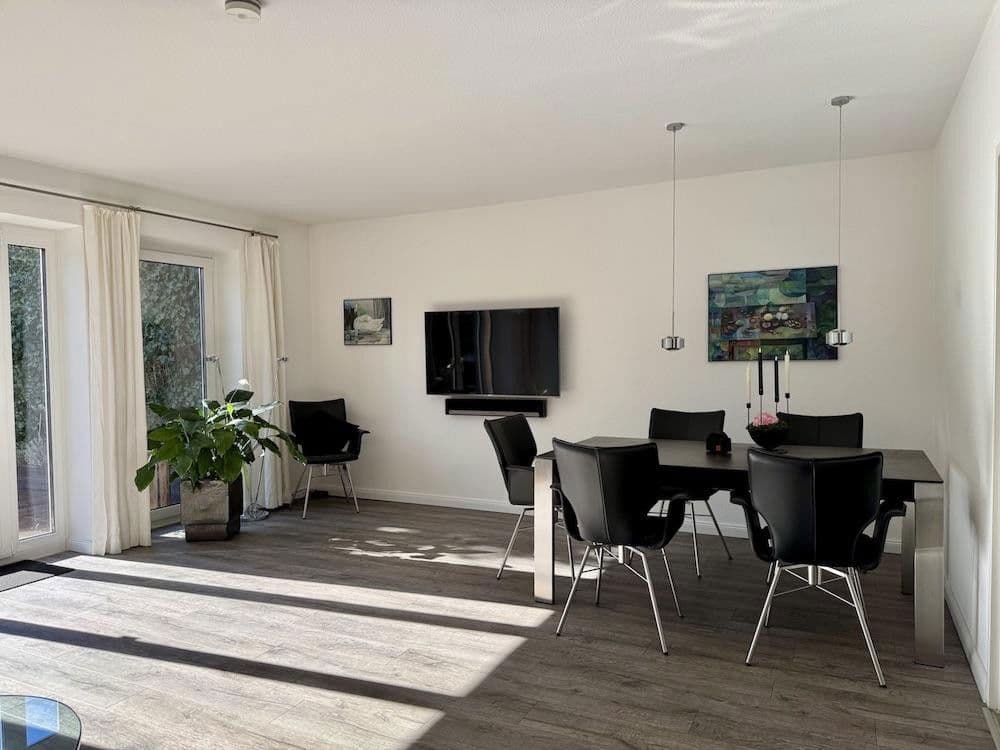 Predaj domu 126 m², pozemek 528 m², Bremen, Brémy Predaj domu 126 m², pozemek 528 m², Bremen, Brémy