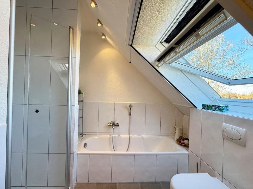 Predaj domu 126 m², pozemek 528 m², Bremen, Brémy Predaj domu 126 m², pozemek 528 m², Bremen, Brémy