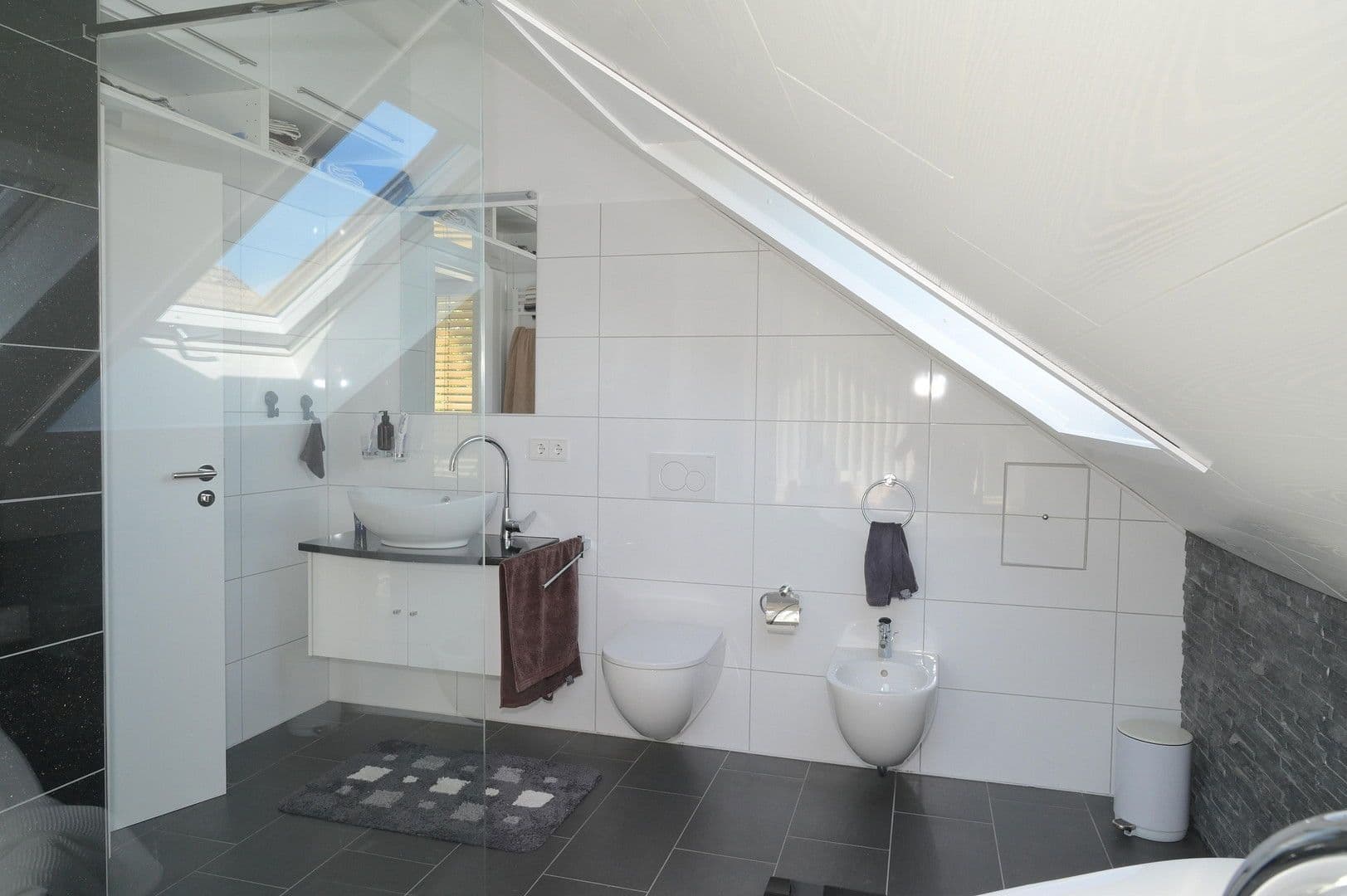 Predaj bytu 3-izbový 89 m², Freiburg im Breisgau, Bádensko-Wurttembersko Predaj bytu 3-izbový 89 m², Freiburg im Breisgau, Bádensko-Wurttembersko