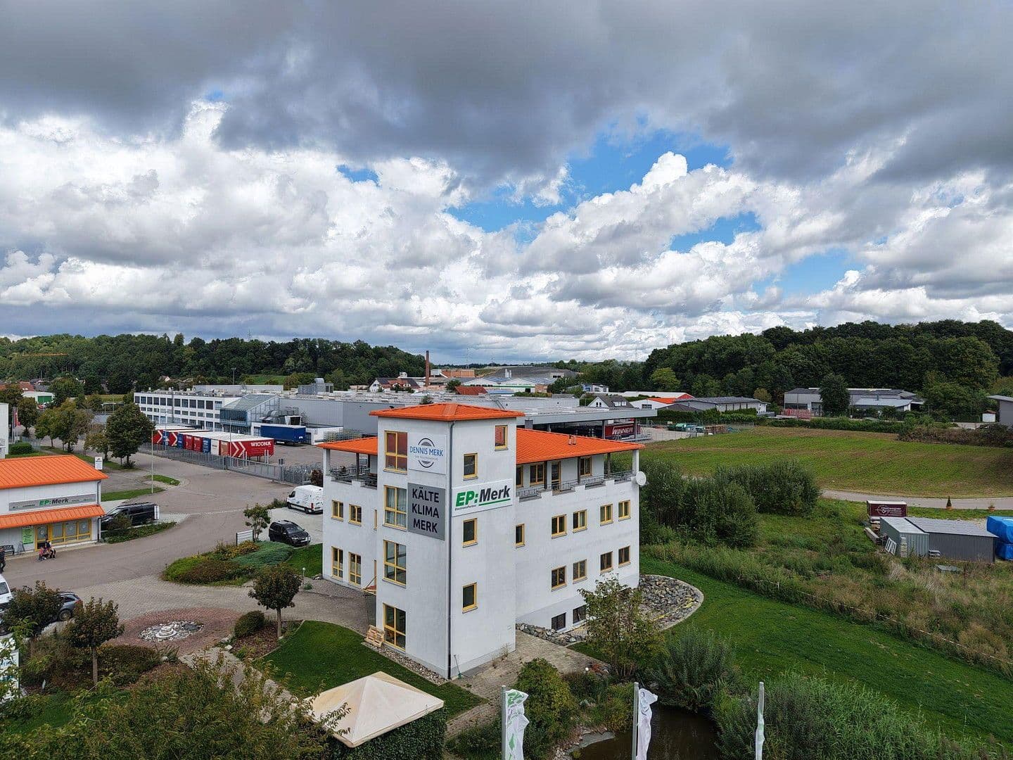 Prenájom kancelárie 190 m², Bellenberg, Bavorsko Prenájom kancelárie 190 m², Bellenberg, Bavorsko