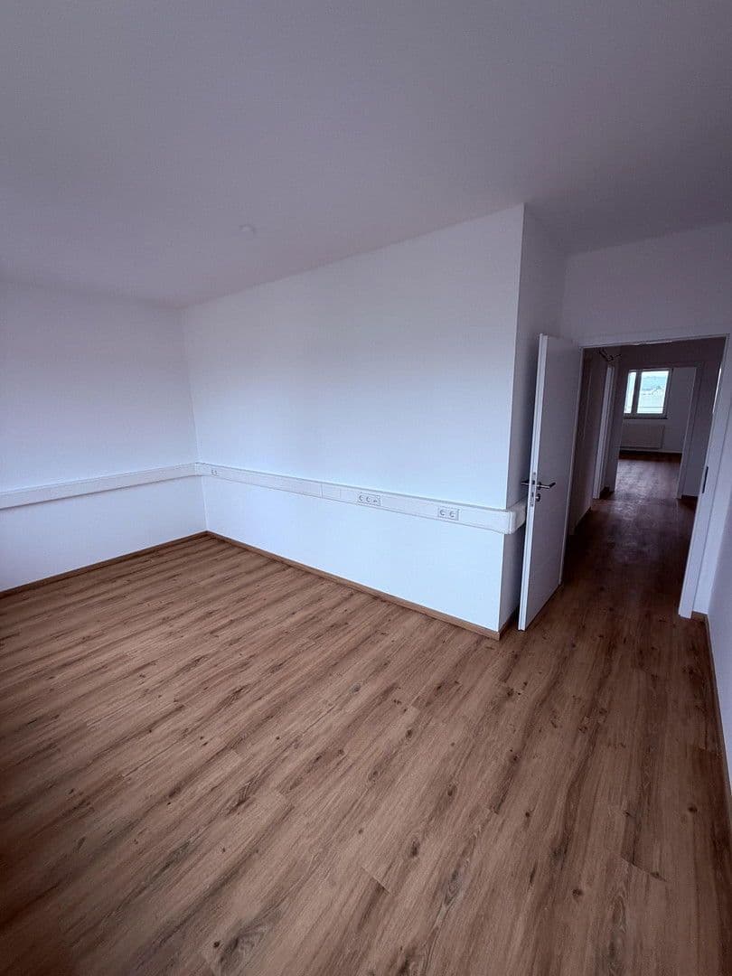 Prenájom kancelárie 190 m², Bellenberg, Bavorsko Prenájom kancelárie 190 m², Bellenberg, Bavorsko