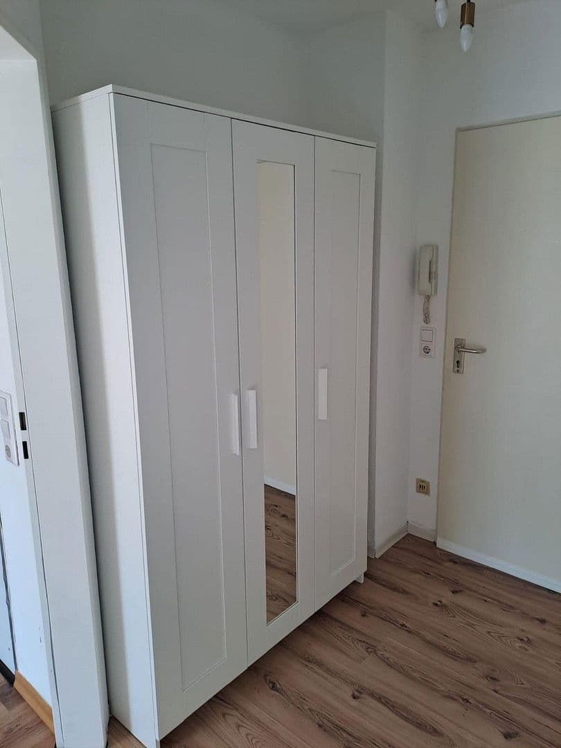 Prenájom bytu 1-izbový 35 m², Düsseldorf, Severné Porýnie - Westfálsko Prenájom bytu 1-izbový 35 m², Düsseldorf, Severné Porýnie - Westfálsko