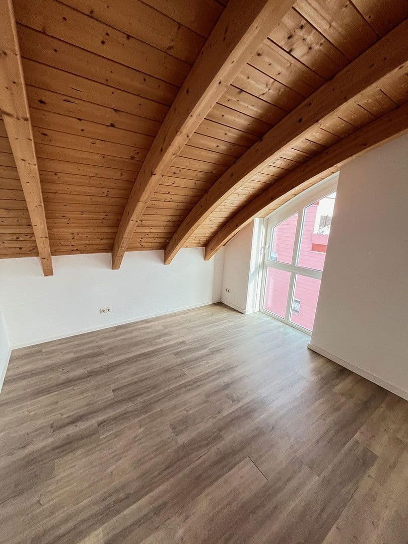 Prenájom bytu 5-izbový 100 m², Zwiesel, Bavorsko Prenájom bytu 5-izbový 100 m², Zwiesel, Bavorsko