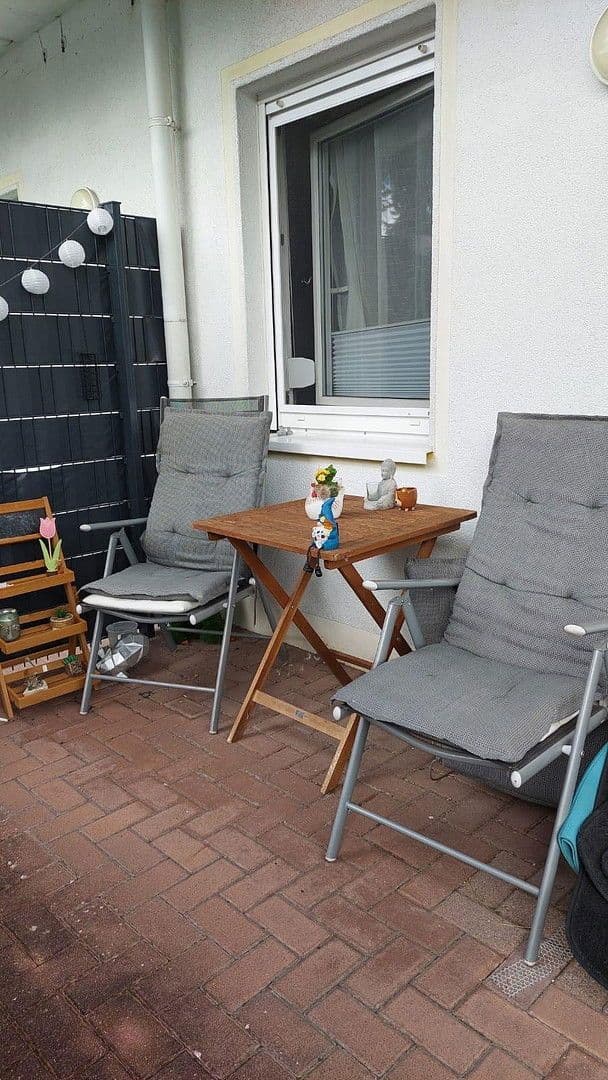 Prenájom bytu 4-izbový 115 m², Bammental, Bádensko-Wurttembersko Prenájom bytu 4-izbový 115 m², Bammental, Bádensko-Wurttembersko