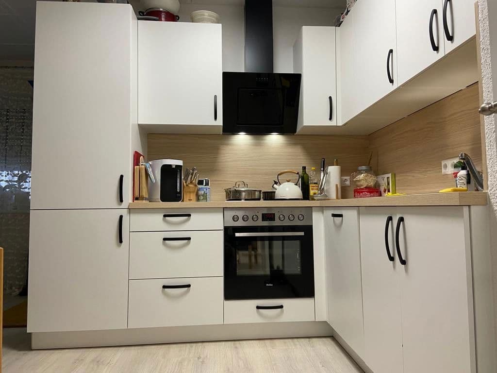 Prenájom bytu 4-izbový 115 m², Bammental, Bádensko-Wurttembersko Prenájom bytu 4-izbový 115 m², Bammental, Bádensko-Wurttembersko