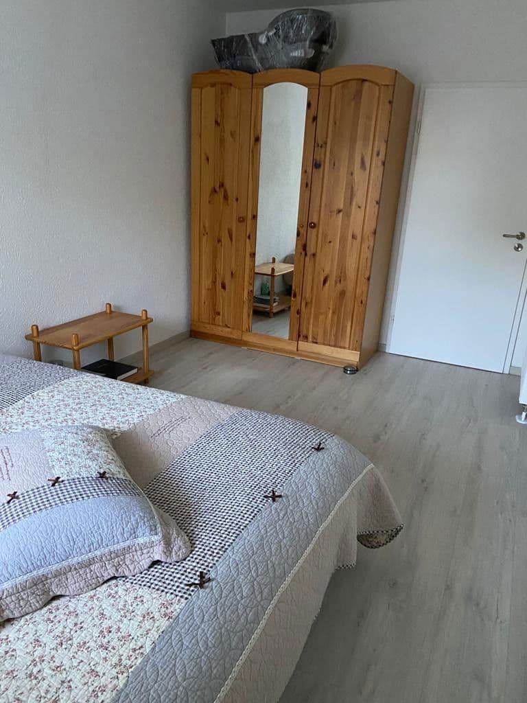 Prenájom bytu 4-izbový 115 m², Bammental, Bádensko-Wurttembersko Prenájom bytu 4-izbový 115 m², Bammental, Bádensko-Wurttembersko