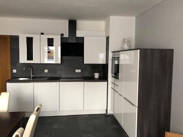 Prenájom domu 230 m², pozemek 3.500 m², Kombergstraße 16, Meißner, Hesensko Prenájom domu 230 m², pozemek 3.500 m², Kombergstraße 16, Meißner, Hesensko