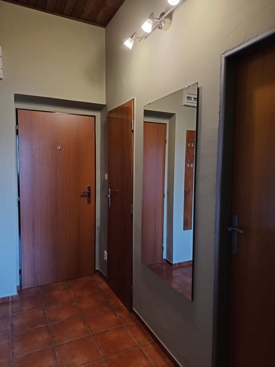 Prenájom bytu 1-izbový 37 m², Štúrova, Praha, Praha Prenájom bytu 1-izbový 37 m², Štúrova, Praha, Praha