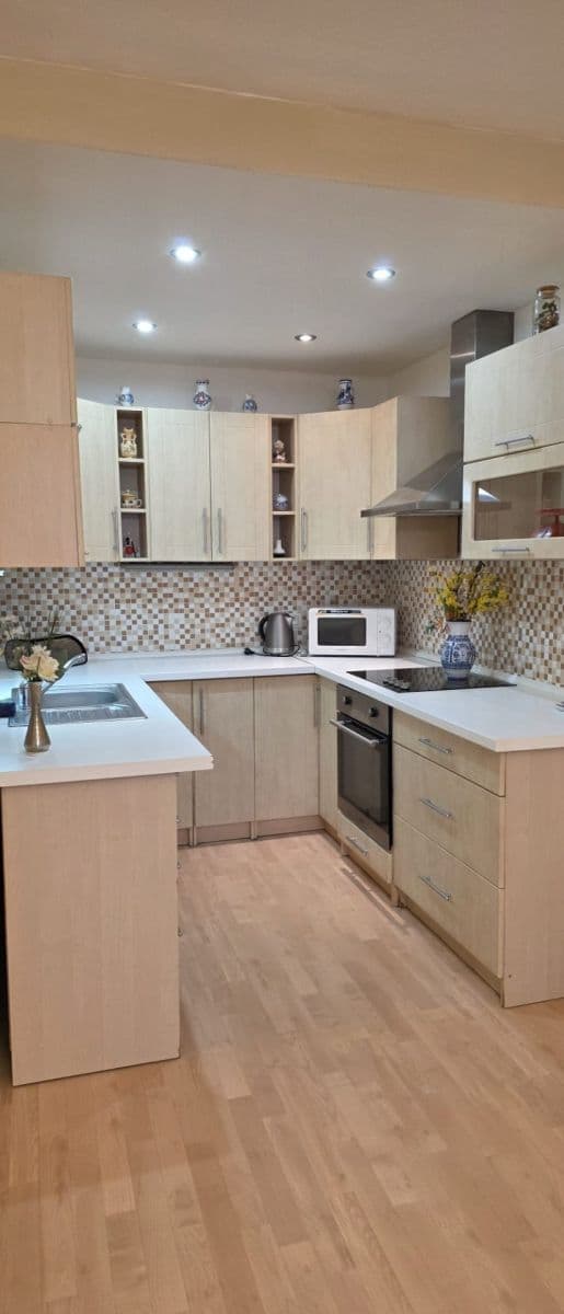 Prenájom bytu 2-izbový 45 m², Mládežnická, Kladno, Středočeský kraj Prenájom bytu 2-izbový 45 m², Mládežnická, Kladno, Středočeský kraj