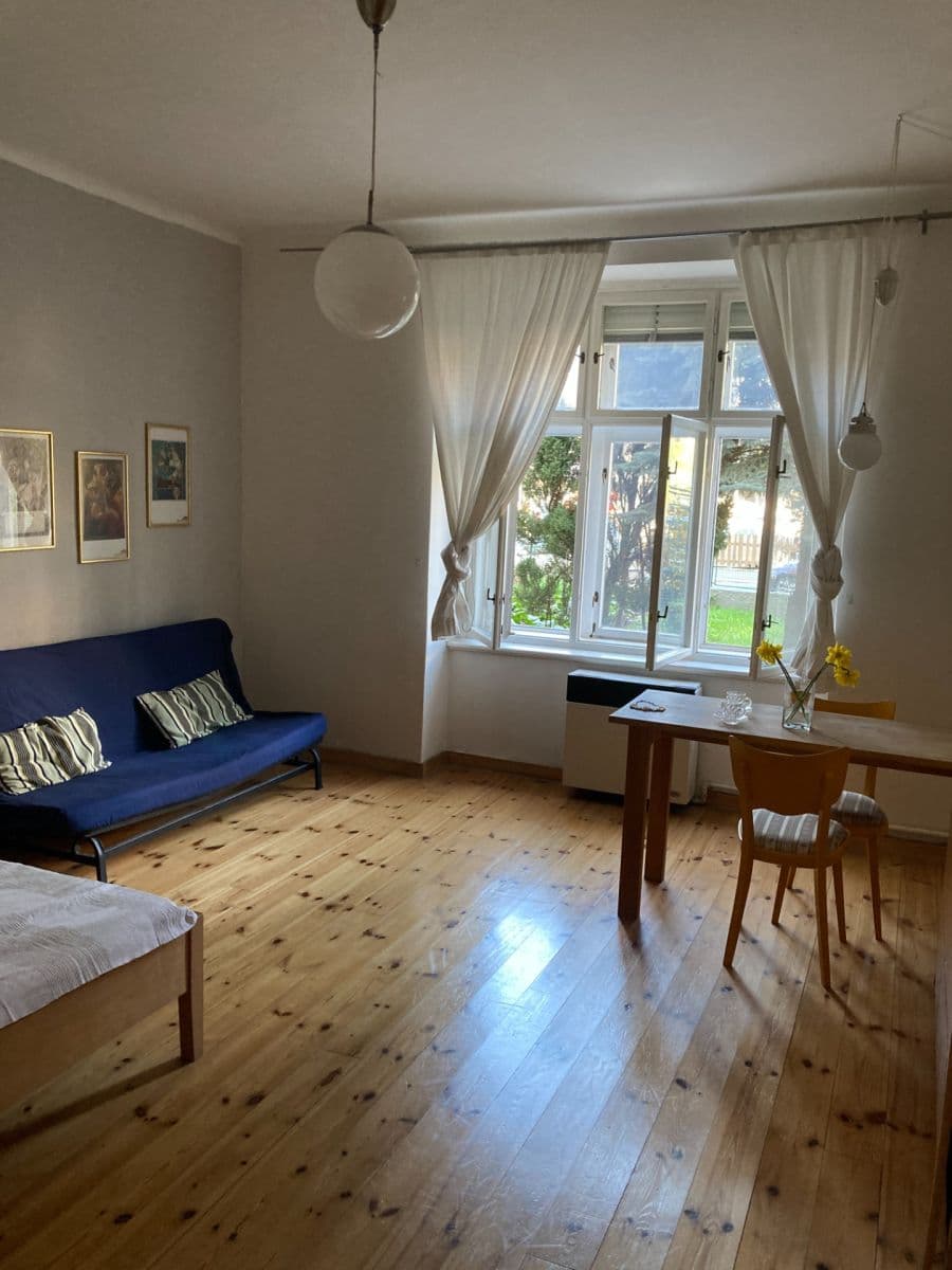 Prenájom bytu 2-izbový 50 m², Na Folimance, Praha, Praha Prenájom bytu 2-izbový 50 m², Na Folimance, Praha, Praha