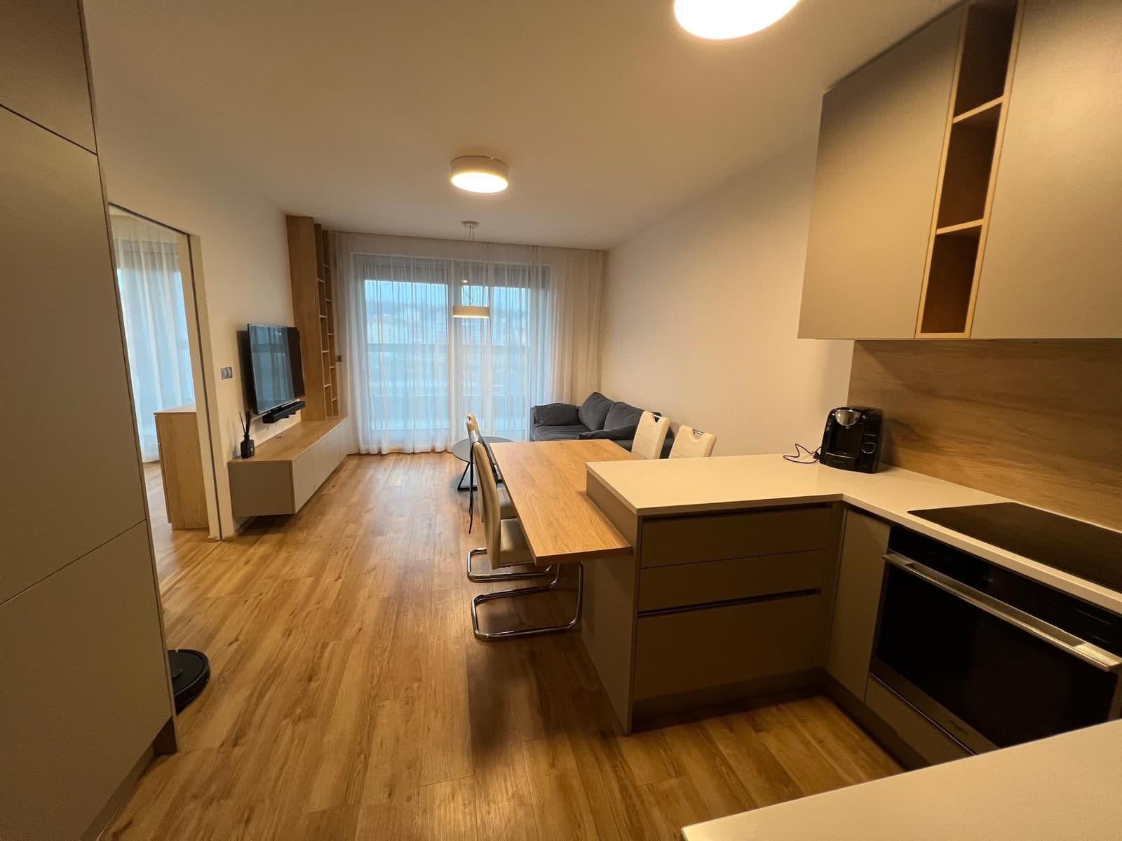 Prenájom bytu 2-izbový 67 m², Kurta Konráda, Praha, Praha Prenájom bytu 2-izbový 67 m², Kurta Konráda, Praha, Praha
