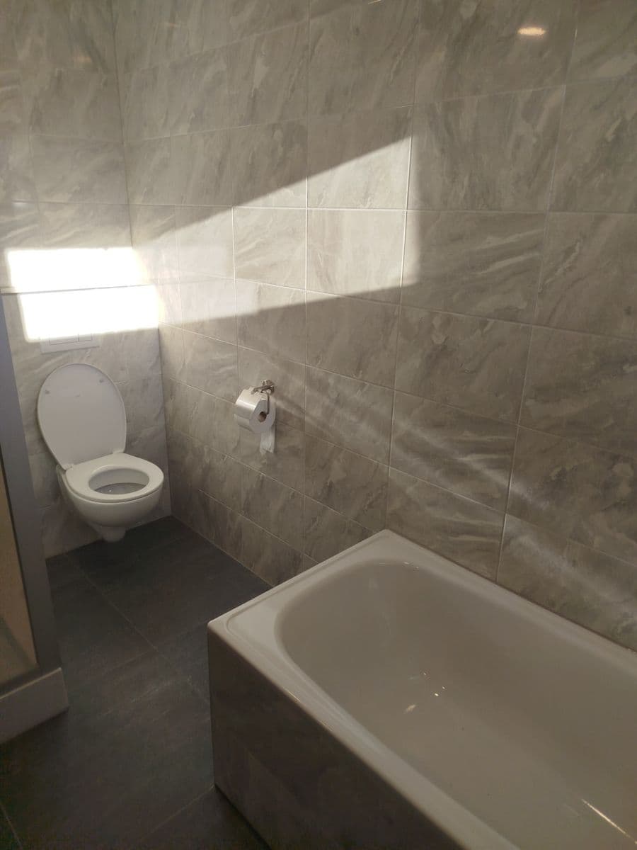 Prenájom domu 112 m², pozemek 400 m², Uhřice, Jihomoravský kraj Prenájom domu 112 m², pozemek 400 m², Uhřice, Jihomoravský kraj