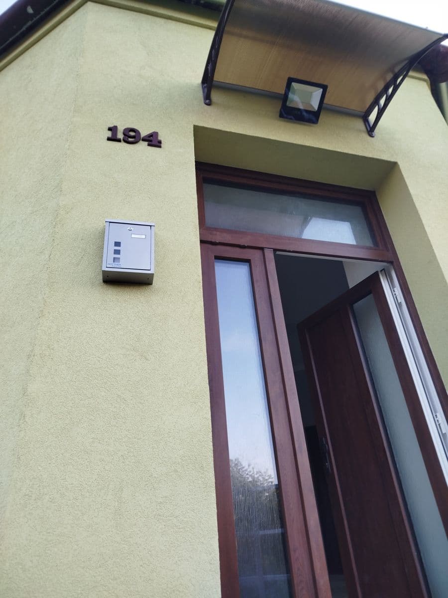 Prenájom domu 112 m², pozemek 400 m², Uhřice, Jihomoravský kraj Prenájom domu 112 m², pozemek 400 m², Uhřice, Jihomoravský kraj