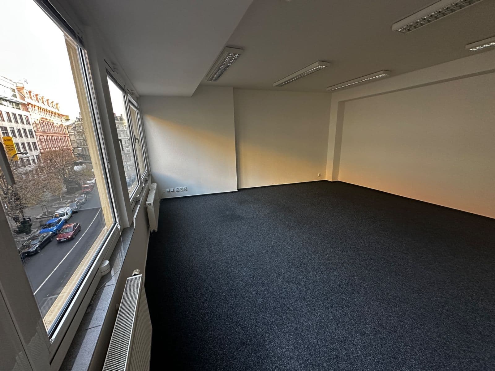 Prenájom kancelárie 33 m², Národní, Praha, Praha Prenájom kancelárie 33 m², Národní, Praha, Praha