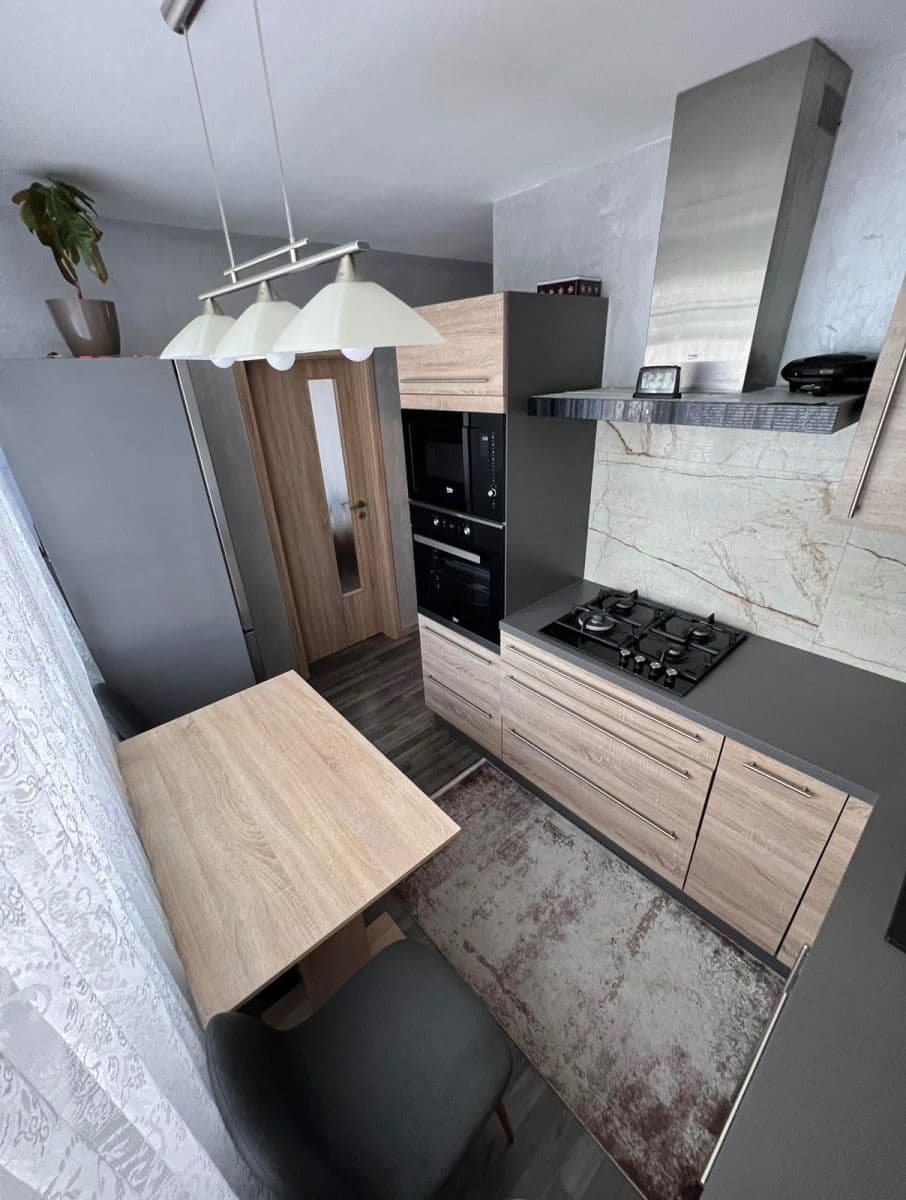 Predaj bytu 4-izbový 85 m², Budovatelů, Jablonec nad Nisou, Liberecký kraj Predaj bytu 4-izbový 85 m², Budovatelů, Jablonec nad Nisou, Liberecký kraj