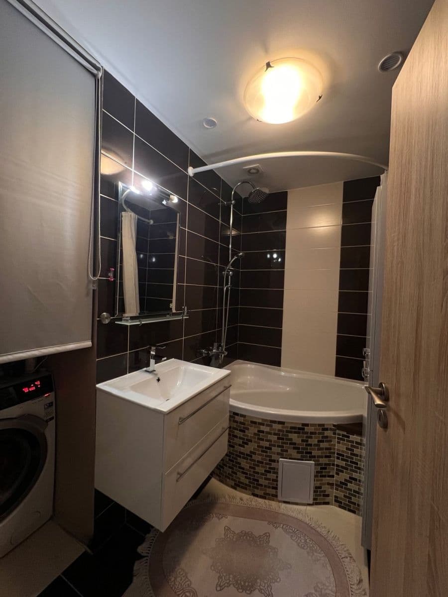 Predaj bytu 4-izbový 85 m², Budovatelů, Jablonec nad Nisou, Liberecký kraj Predaj bytu 4-izbový 85 m², Budovatelů, Jablonec nad Nisou, Liberecký kraj