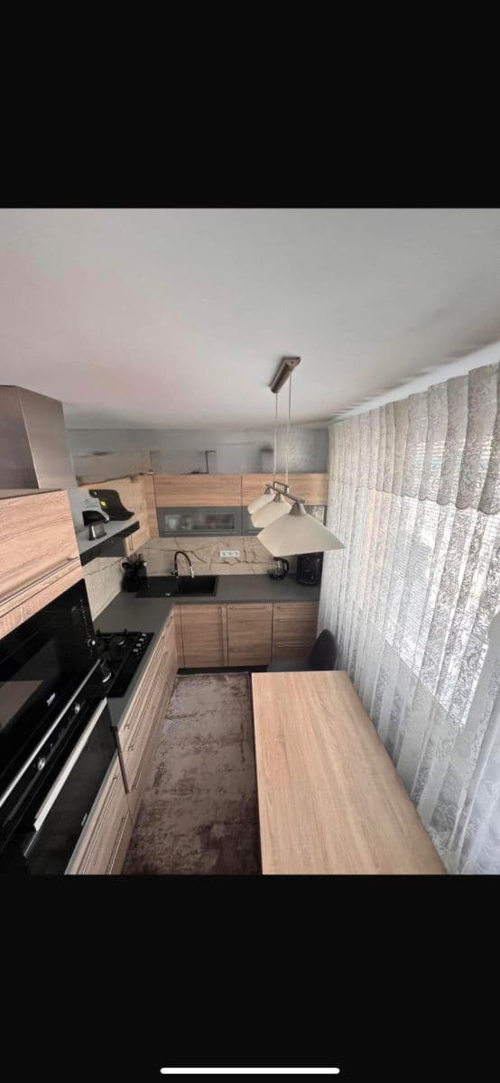 Predaj bytu 4-izbový 85 m², Budovatelů, Jablonec nad Nisou, Liberecký kraj Predaj bytu 4-izbový 85 m², Budovatelů, Jablonec nad Nisou, Liberecký kraj