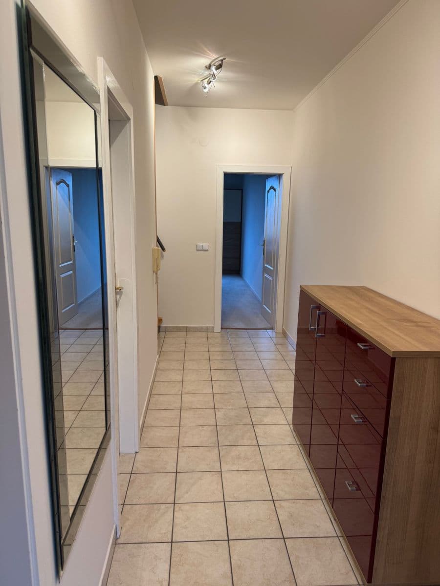 Prenájom bytu 3-izbový 104 m², Libínská, Praha, Praha Prenájom bytu 3-izbový 104 m², Libínská, Praha, Praha