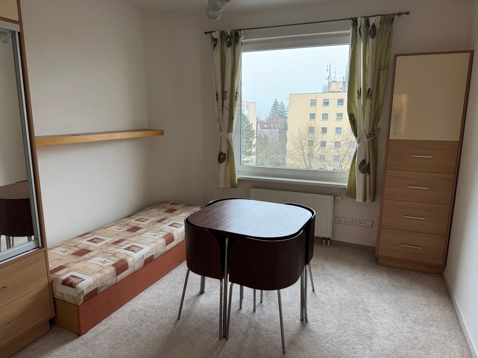 Prenájom bytu 3-izbový 104 m², Libínská, Praha, Praha Prenájom bytu 3-izbový 104 m², Libínská, Praha, Praha
