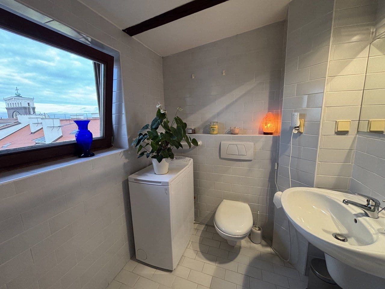 Prenájom bytu 55 m², Slezská, Praha, Praha Prenájom bytu 55 m², Slezská, Praha, Praha