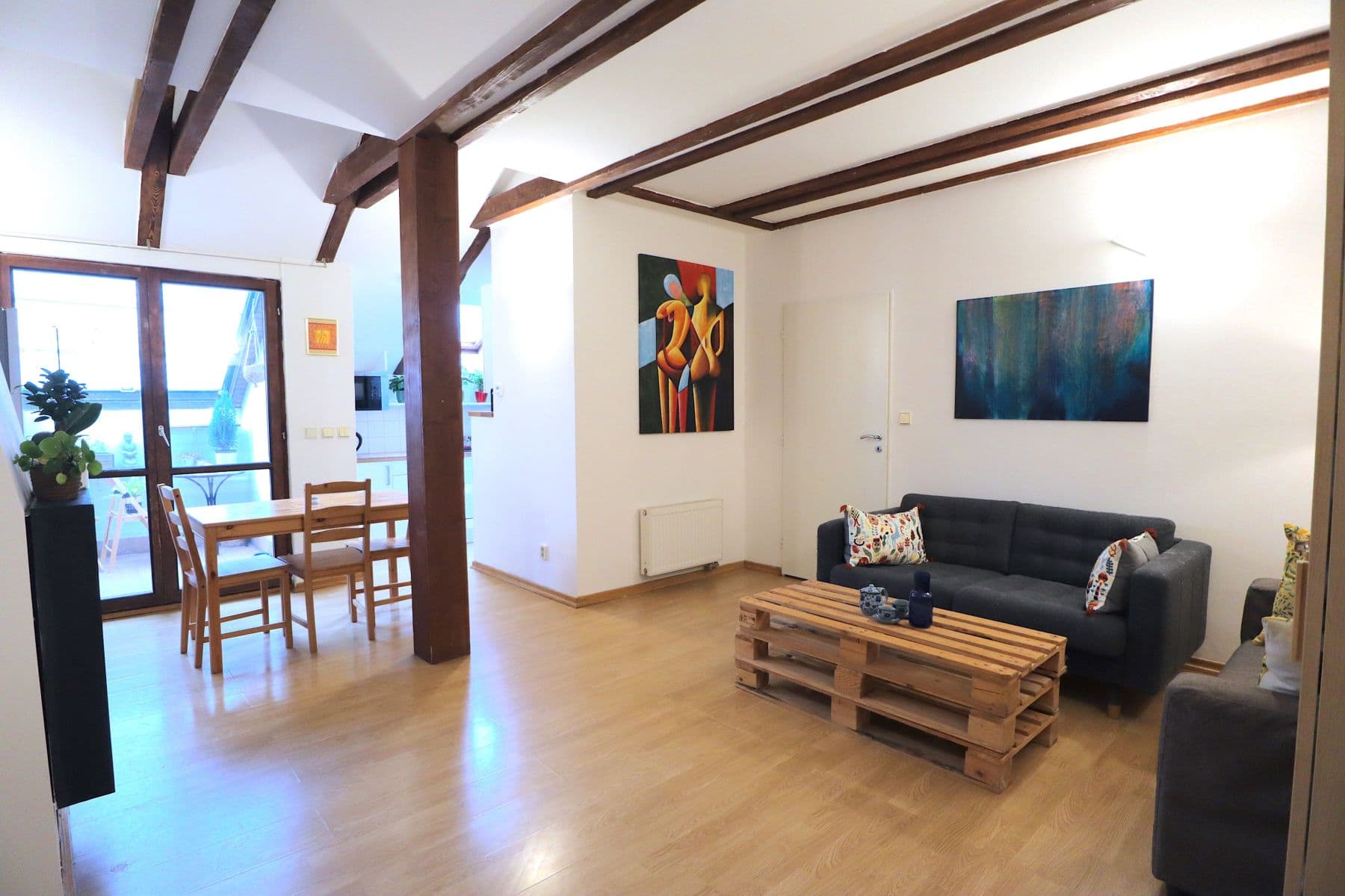 Prenájom bytu 55 m², Slezská, Praha, Praha Prenájom bytu 55 m², Slezská, Praha, Praha