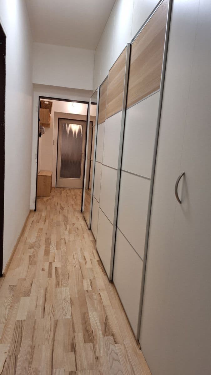 Predaj bytu 4-izbový 82 m², Nad Kapličkou, Praha, Praha Predaj bytu 4-izbový 82 m², Nad Kapličkou, Praha, Praha