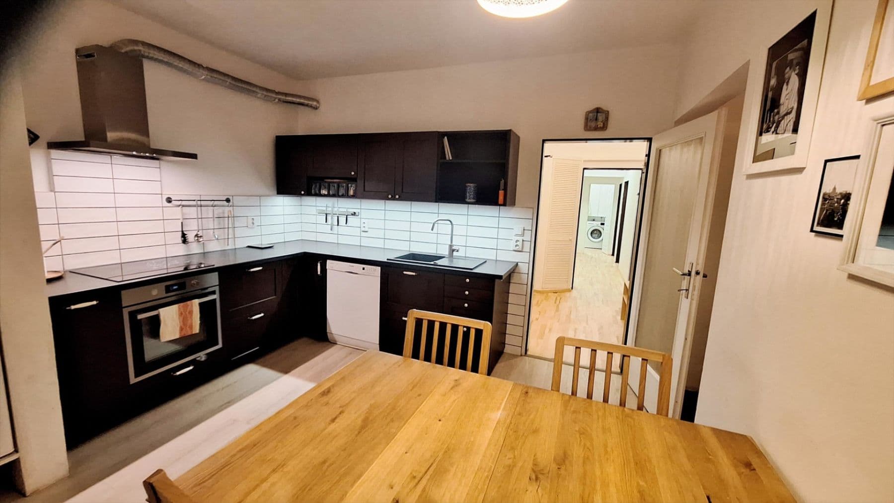 Predaj bytu 4-izbový 82 m², Nad Kapličkou, Praha, Praha Predaj bytu 4-izbový 82 m², Nad Kapličkou, Praha, Praha