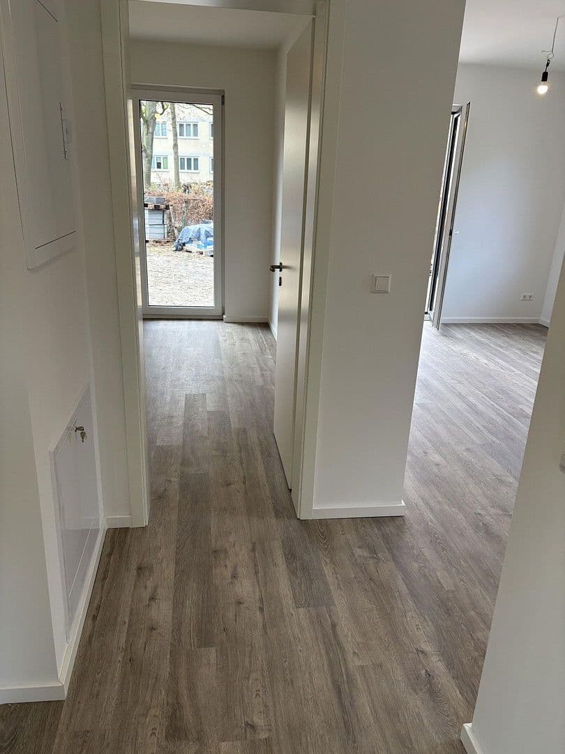 Prenájom bytu 2-izbový 45 m², Kienhorststr. 103A, Berlin, Berlín Prenájom bytu 2-izbový 45 m², Kienhorststr. 103A, Berlin, Berlín