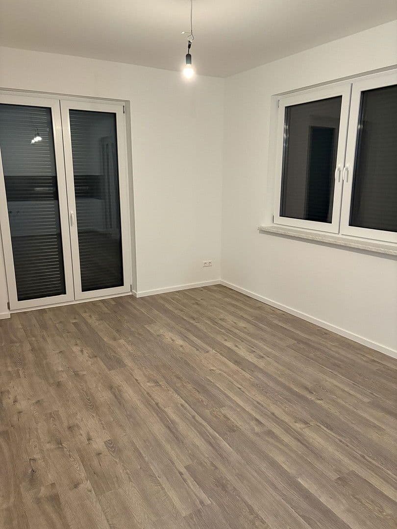 Prenájom bytu 2-izbový 45 m², Kienhorststr. 103A, Berlin, Berlín Prenájom bytu 2-izbový 45 m², Kienhorststr. 103A, Berlin, Berlín