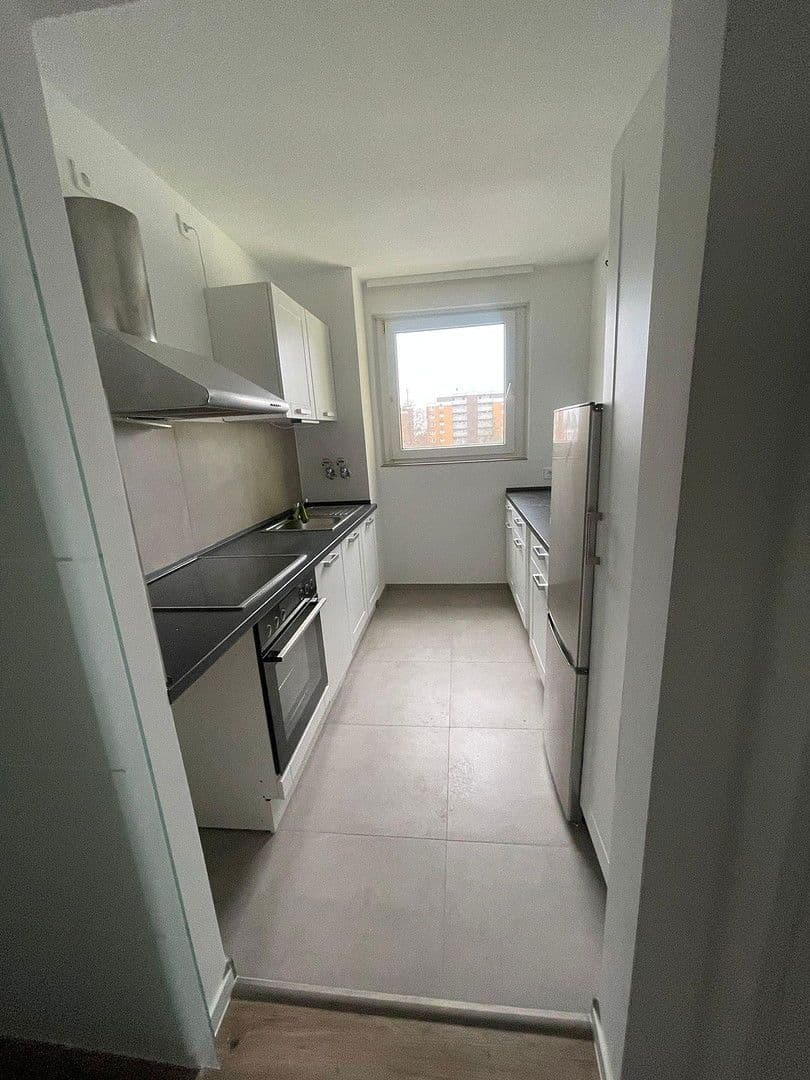 Prenájom bytu 3-izbový 109 m², Alzeyer Str. 1, Frankfurt, Hesensko Prenájom bytu 3-izbový 109 m², Alzeyer Str. 1, Frankfurt, Hesensko