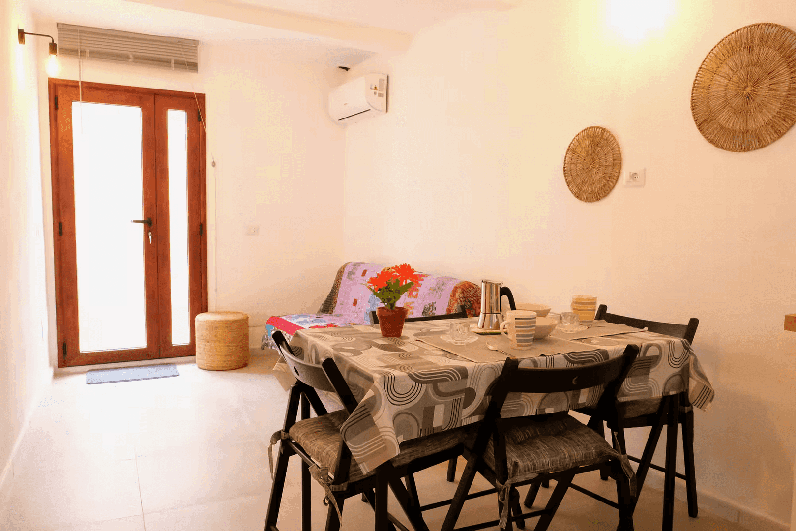 Prenájom bytu 2-izbový 43 m², Brunnenstraße 4, Riederich, Bádensko-Wurttembersko Prenájom bytu 2-izbový 43 m², Brunnenstraße 4, Riederich, Bádensko-Wurttembersko