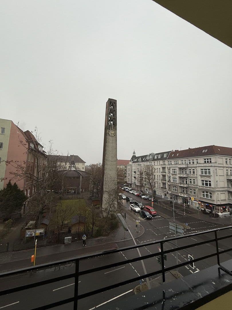 Prenájom bytu 3-izbový 109 m², Blissestraße, Berlin, Berlín Prenájom bytu 3-izbový 109 m², Blissestraße, Berlin, Berlín