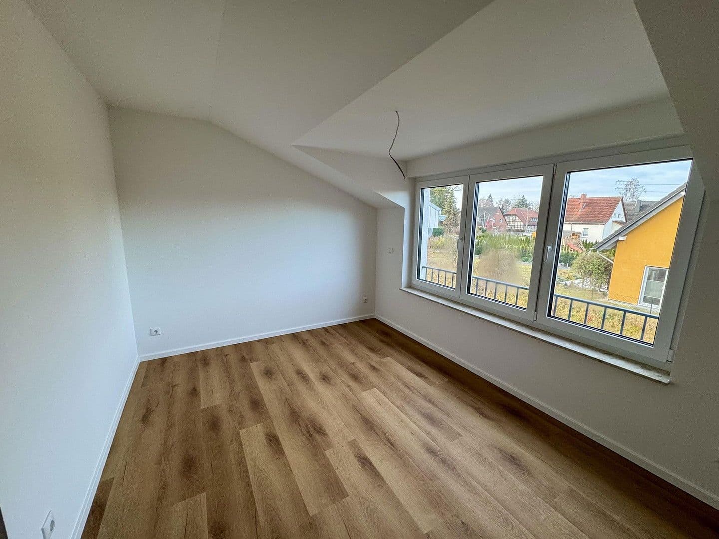 Prenájom bytu 3-izbový 79 m², Am Lupinenfeld 33A, Berlin, Berlín Prenájom bytu 3-izbový 79 m², Am Lupinenfeld 33A, Berlin, Berlín
