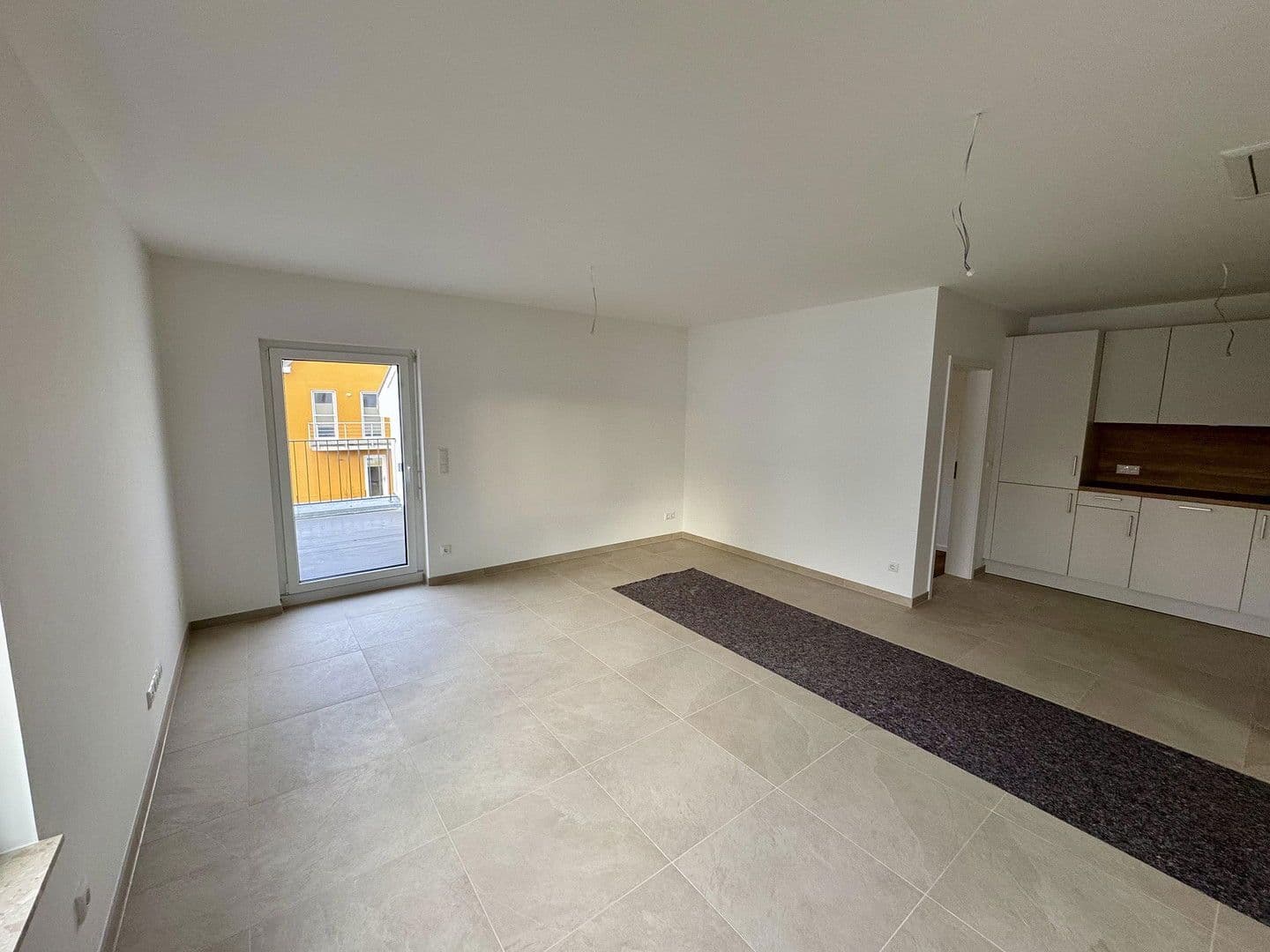 Prenájom bytu 3-izbový 79 m², Am Lupinenfeld 33A, Berlin, Berlín Prenájom bytu 3-izbový 79 m², Am Lupinenfeld 33A, Berlin, Berlín