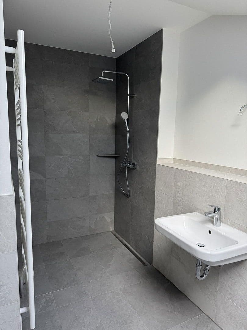 Prenájom bytu 3-izbový 79 m², Am Lupinenfeld 33A, Berlin, Berlín Prenájom bytu 3-izbový 79 m², Am Lupinenfeld 33A, Berlin, Berlín