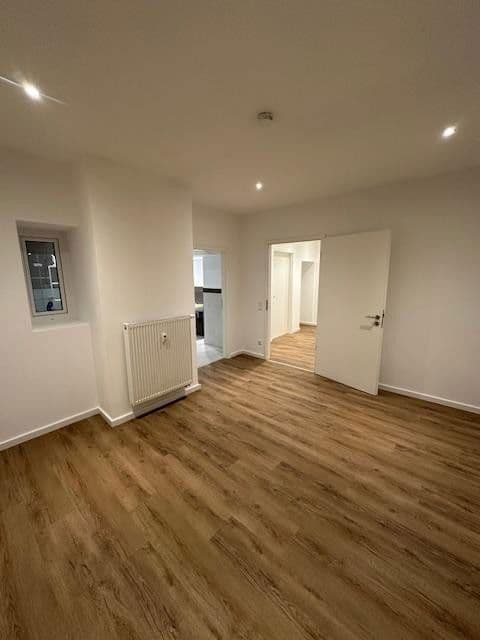 Prenájom bytu 2-izbový 70 m², Forsthofstr. 1, Nürnberg, Bavorsko Prenájom bytu 2-izbový 70 m², Forsthofstr. 1, Nürnberg, Bavorsko