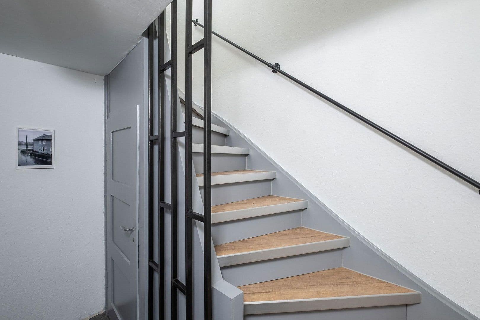 Prenájom bytu 2-izbový 36 m², Glatzer Straße, Köln, Severné Porýnie - Westfálsko Prenájom bytu 2-izbový 36 m², Glatzer Straße, Köln, Severné Porýnie - Westfálsko