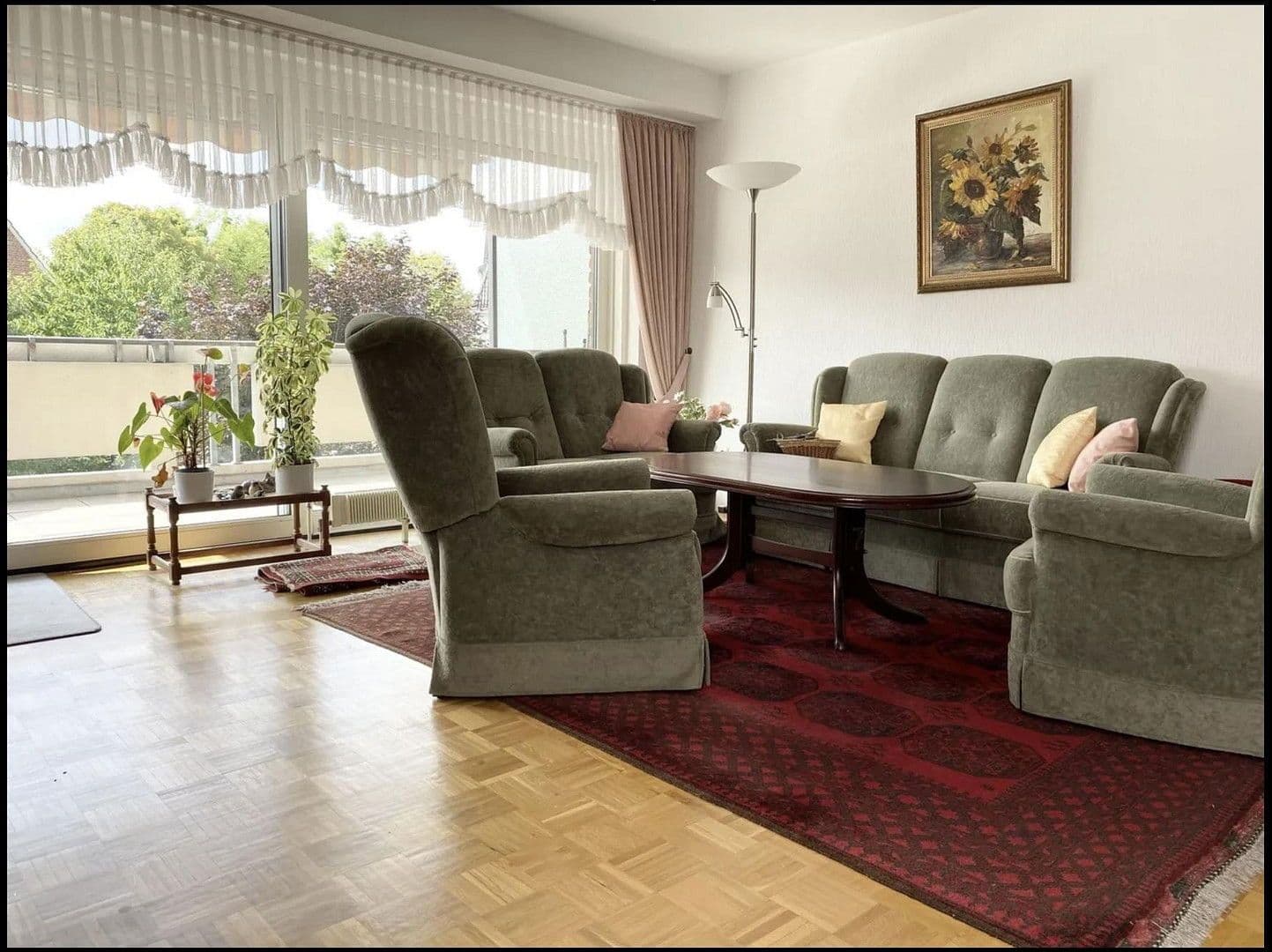 Prenájom bytu 3-izbový 85 m², Bahlenstrasse 183, Düsseldorf, Severné Porýnie - Westfálsko Prenájom bytu 3-izbový 85 m², Bahlenstrasse 183, Düsseldorf, Severné Porýnie - Westfálsko