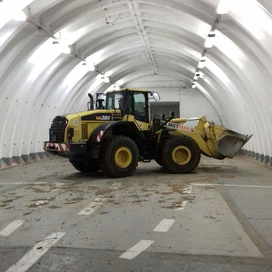 Predaj domu 400 m², pozemek 4.300 m², Lindenstraße 15, Neuhardenberg, Brandenbursko Predaj domu 400 m², pozemek 4.300 m², Lindenstraße 15, Neuhardenberg, Brandenbursko