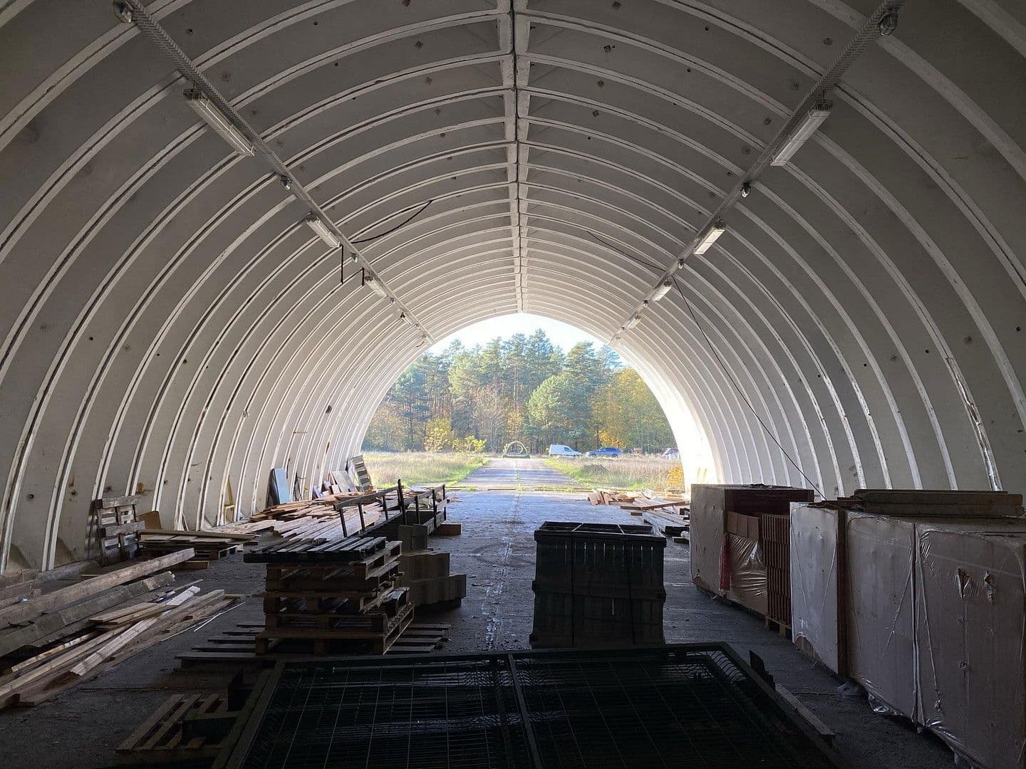 Predaj domu 400 m², pozemek 4.300 m², Lindenstraße 15, Neuhardenberg, Brandenbursko Predaj domu 400 m², pozemek 4.300 m², Lindenstraße 15, Neuhardenberg, Brandenbursko