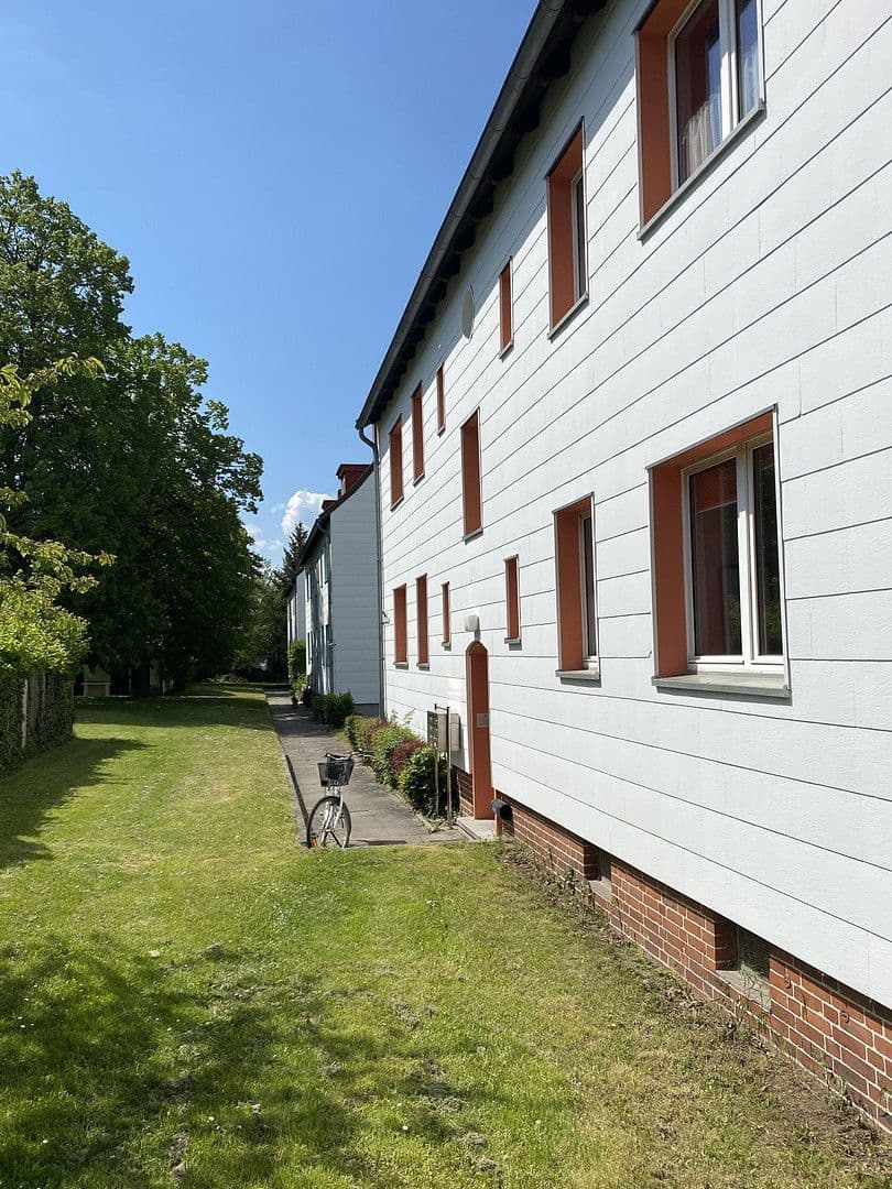 Predaj domu 900 m², pozemek 2.940 m², Weetzer Kirchweg 6, Ronnenberg, Dolné Sasko Predaj domu 900 m², pozemek 2.940 m², Weetzer Kirchweg 6, Ronnenberg, Dolné Sasko