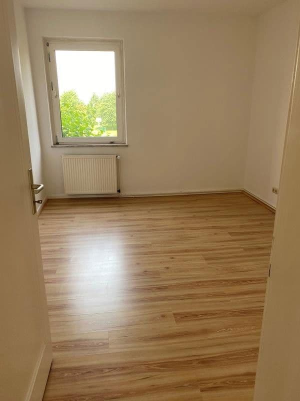 Predaj domu 900 m², pozemek 2.940 m², Weetzer Kirchweg 6, Ronnenberg, Dolné Sasko Predaj domu 900 m², pozemek 2.940 m², Weetzer Kirchweg 6, Ronnenberg, Dolné Sasko