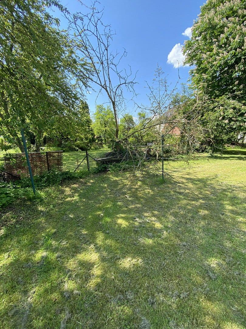 Predaj domu 900 m², pozemek 2.940 m², Weetzer Kirchweg 6, Ronnenberg, Dolné Sasko Predaj domu 900 m², pozemek 2.940 m², Weetzer Kirchweg 6, Ronnenberg, Dolné Sasko