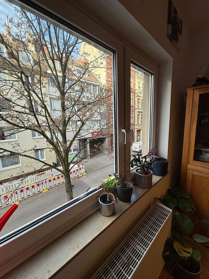 Prenájom bytu 2-izbový 73 m², Kurfürstenstr. 12-14, Köln, Severné Porýnie - Westfálsko Prenájom bytu 2-izbový 73 m², Kurfürstenstr. 12-14, Köln, Severné Porýnie - Westfálsko