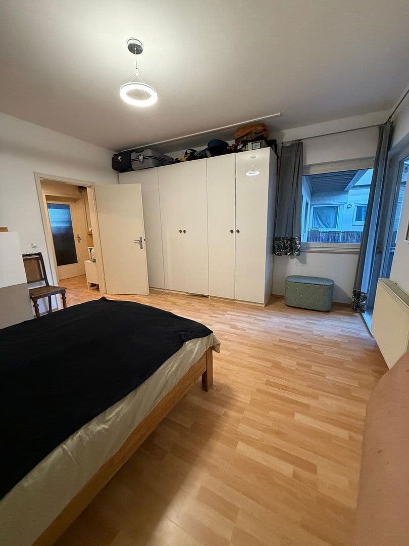 Prenájom bytu 2-izbový 73 m², Kurfürstenstr. 12-14, Köln, Severné Porýnie - Westfálsko Prenájom bytu 2-izbový 73 m², Kurfürstenstr. 12-14, Köln, Severné Porýnie - Westfálsko